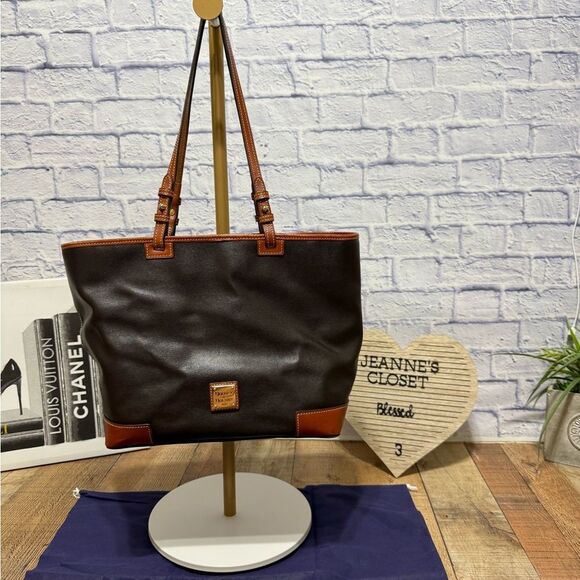 Dooney & Bourke Saffiano Leather Leisure Shopper - Picture 10 of 15